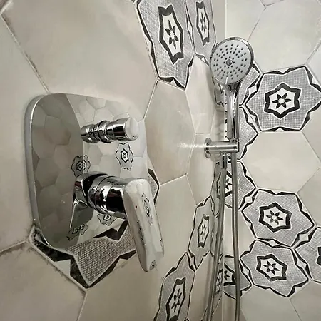 Dimora Picco Couette-café 3*