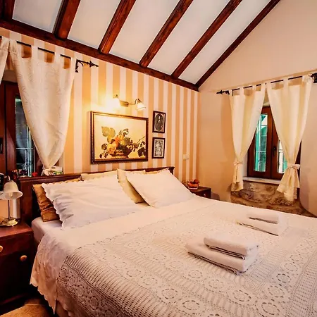 Dimora Picco Couette-café 3*