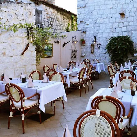 Dimora Picco Couette-café 3*